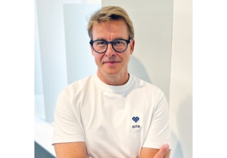 Friseur und Haarpflege in Stuttgart – Alexander Ljaschko