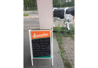 Hofladen mit Brot und Patisserie in Berlin – Weichardt's