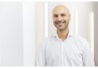 Dr med Peyman Bahmani Dr med Peyman Bahmani