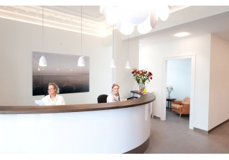 Dr med dent Ulla Molsen Zahnärztin Dr med dent Ulla Molsen Zahnärztin